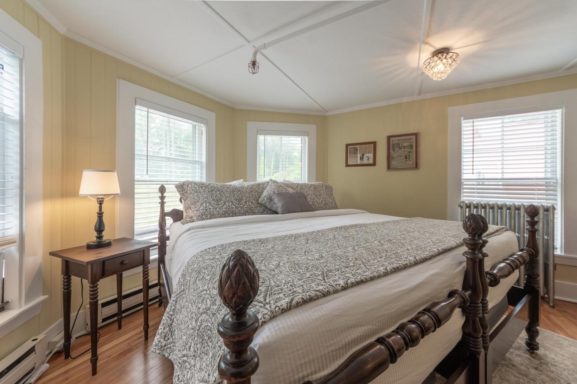 Cranmore Mountain Lodge Bed & Breakfast نورث كونويه الغرفة الصورة
