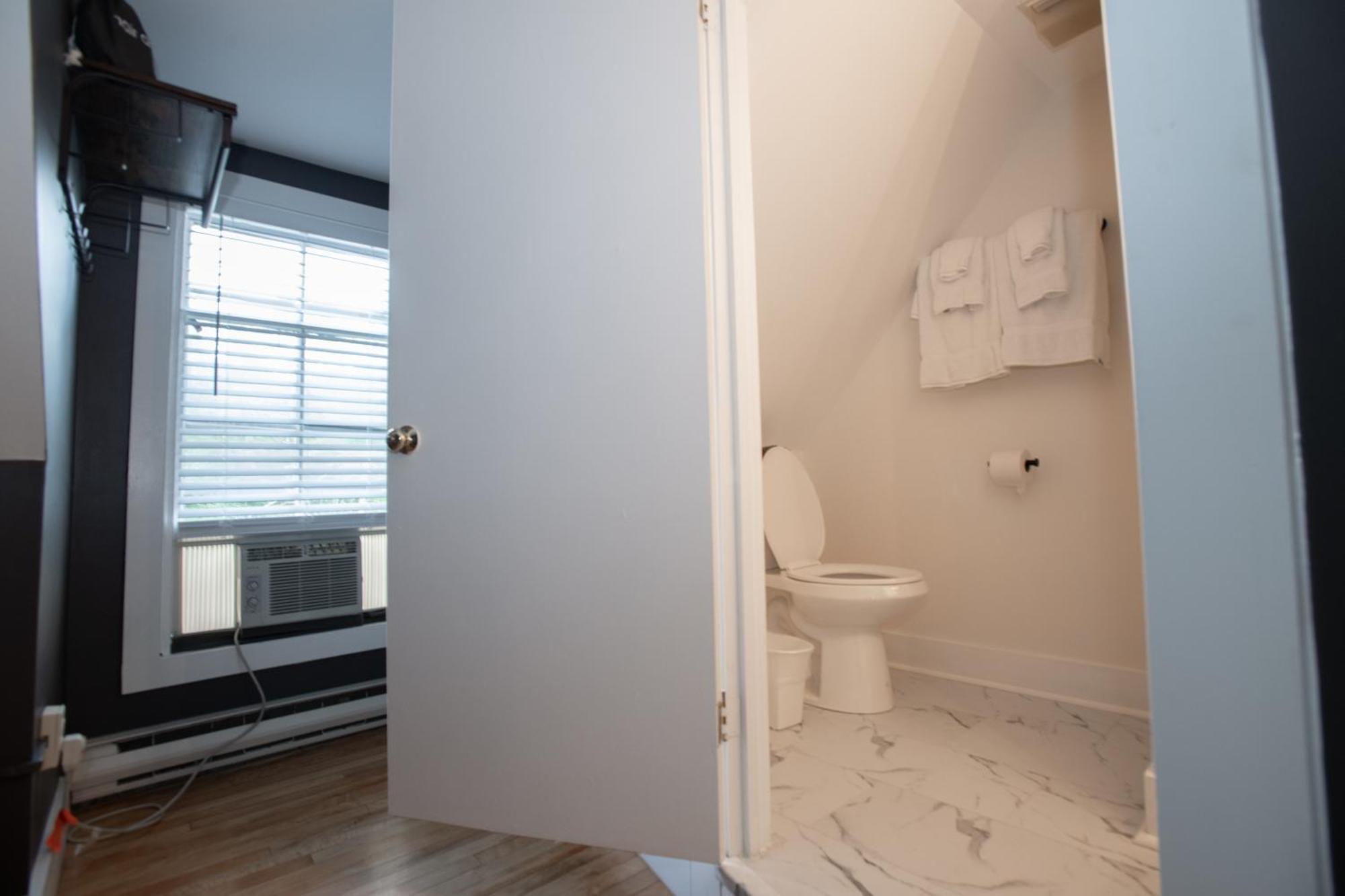 Cranmore Mountain Lodge Bed & Breakfast نورث كونويه الغرفة الصورة
